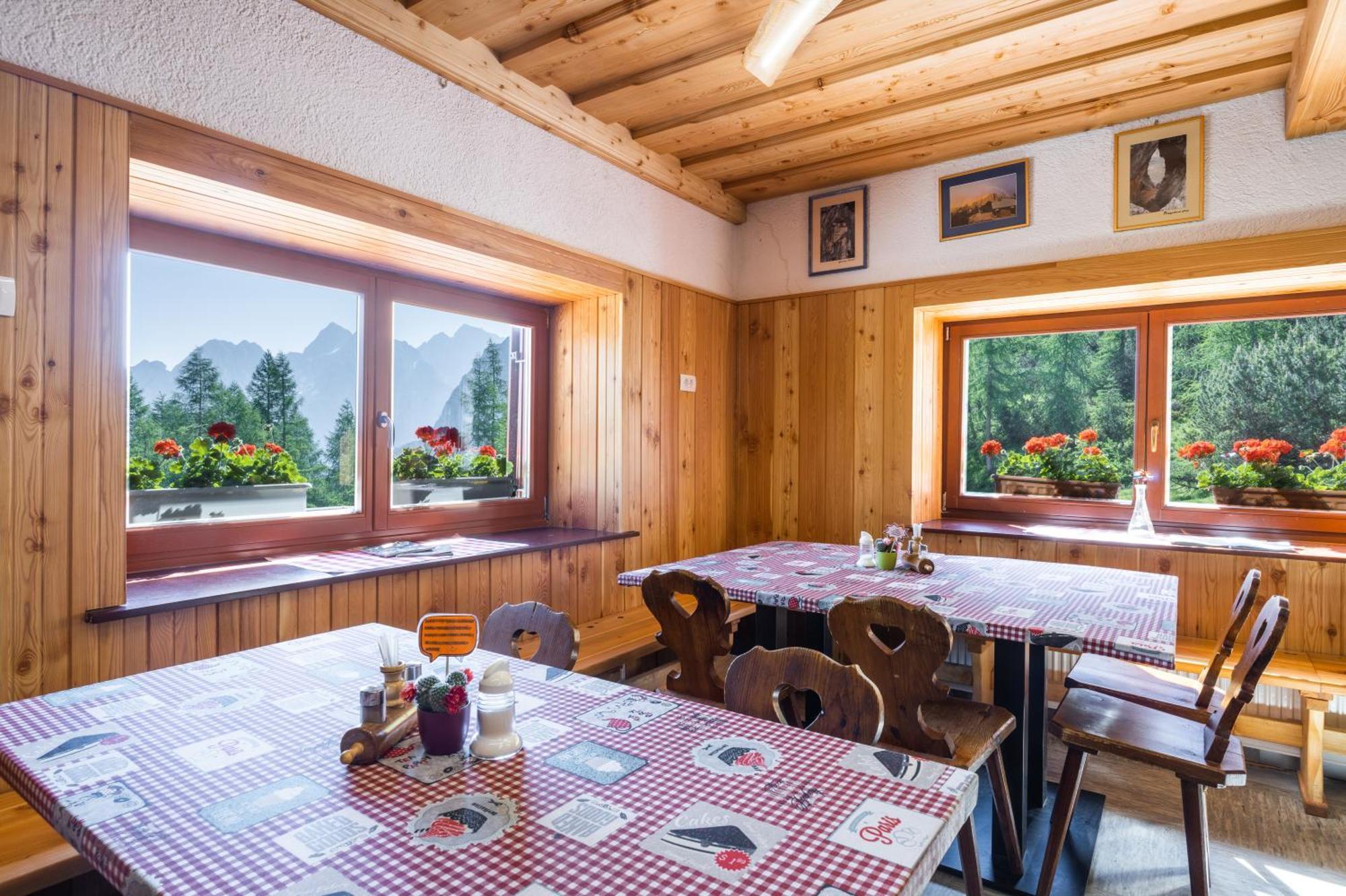 Postarski Dom On Vrsic Kranjska Gora Bagian luar foto